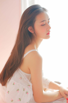 青田典子