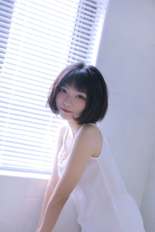 比基尼泳衣三角